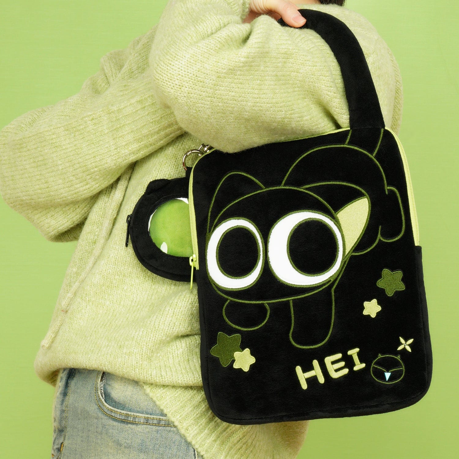 HEI Series Plush Carrying Case for Tablet