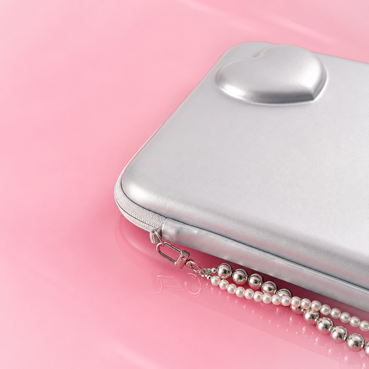 Hello Kitty Shining Silver Heart Sleeve